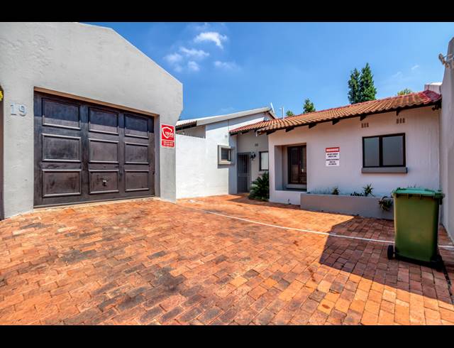 3 BEDROOM TOWNHOUSE SOLD IN BRYANSTON